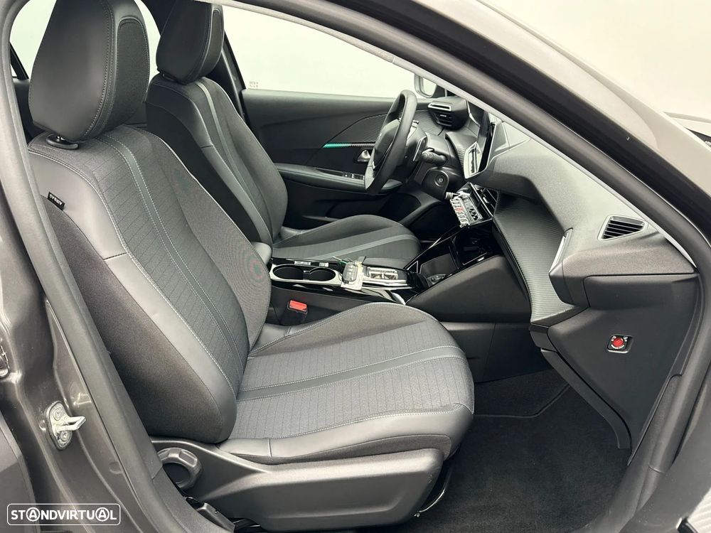 Peugeot 208 1.2 PureTech Allure EAT8 - 14