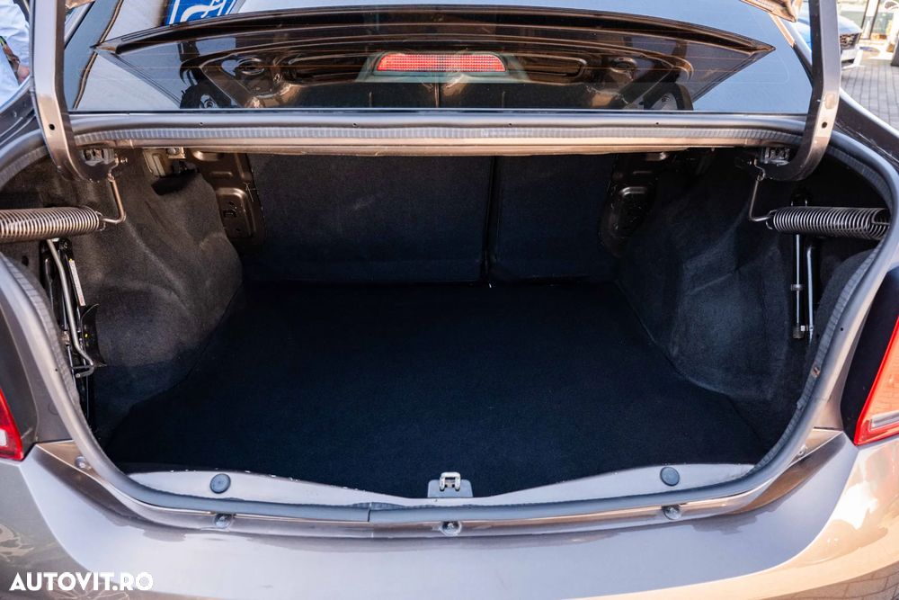 Dacia Logan 0.9 TCe Easy-R Prestige - 11