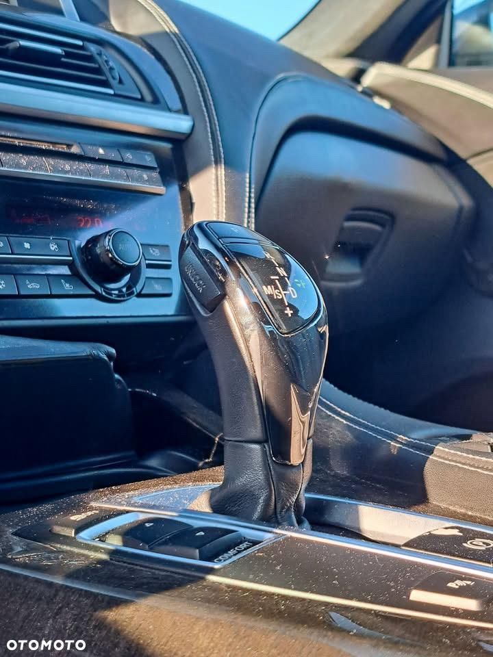 BMW Seria 6 650i - 17