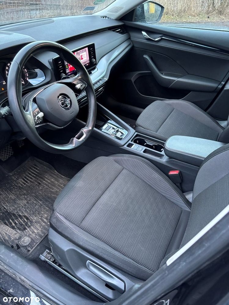 Skoda Octavia 2.0 TDI Ambition DSG - 8