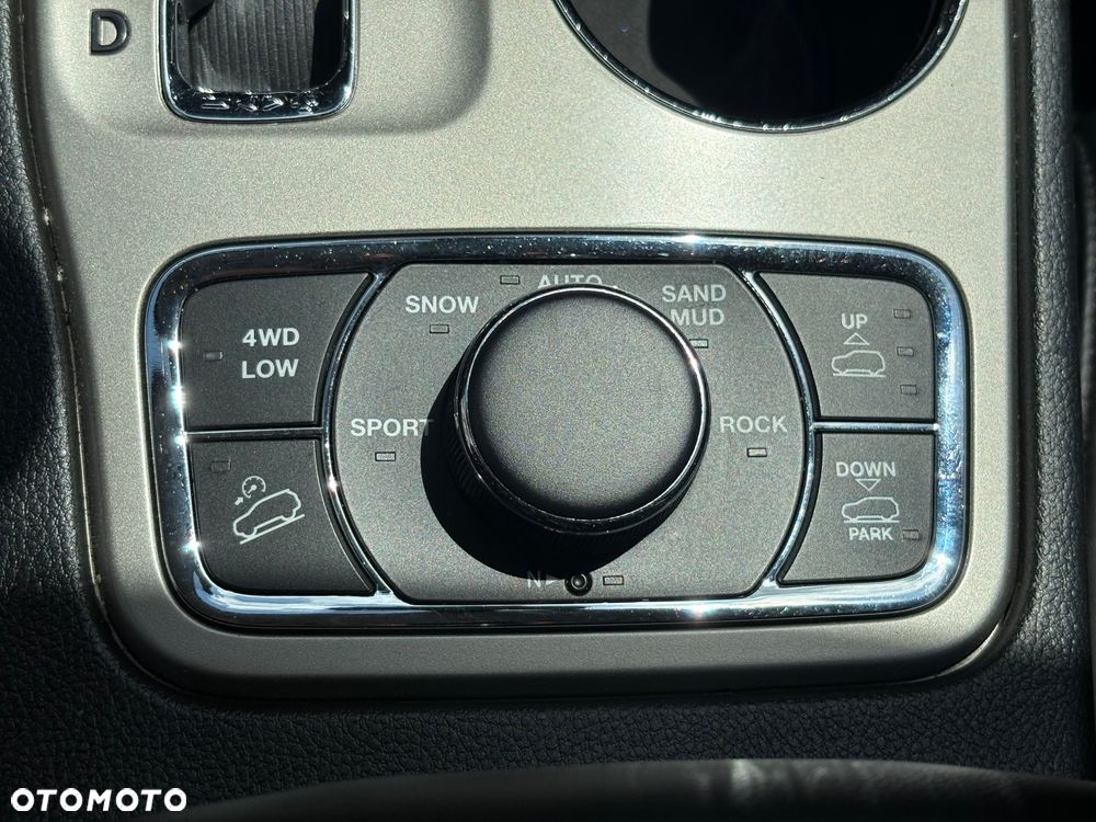 Jeep Grand Cherokee 3.0 CRD S-Limited - 24