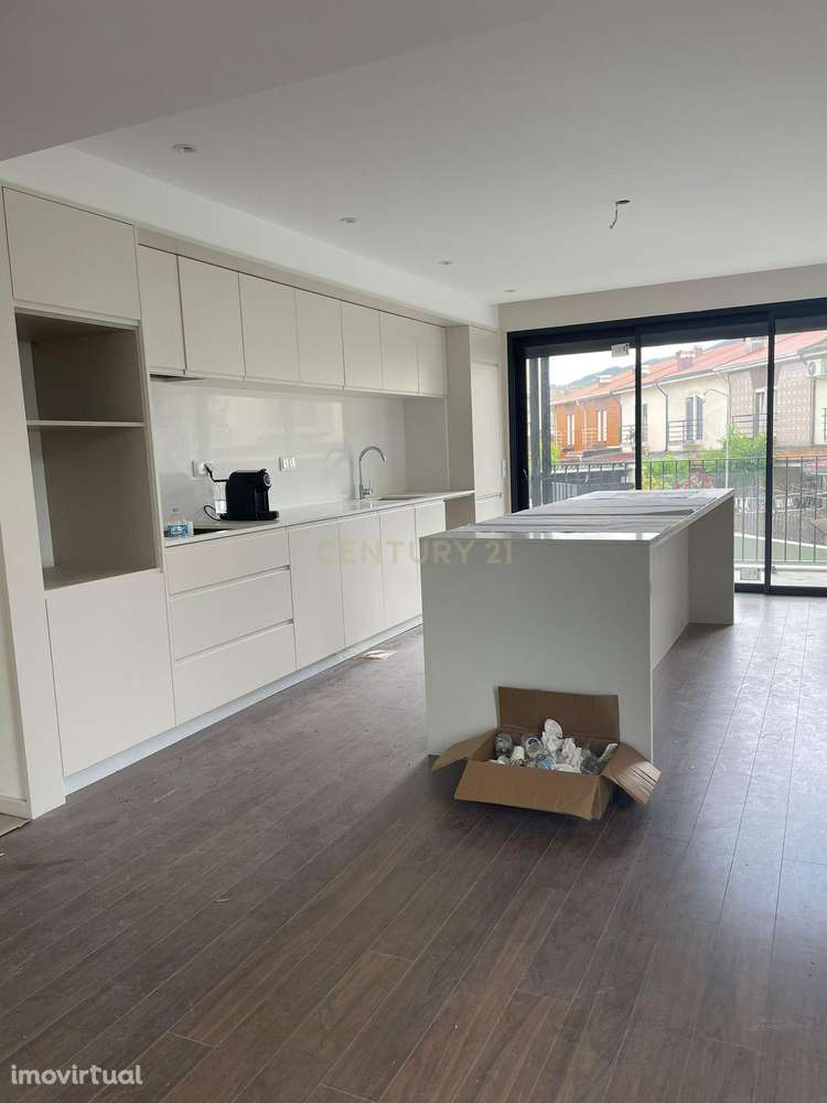 Luxuosa Moradia T4 em Valongo, Porto - Grande imagem: 5/19