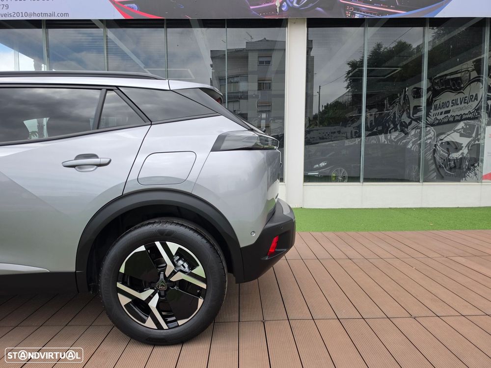Peugeot 2008 1.2 PureTech Allure — fotografia 16