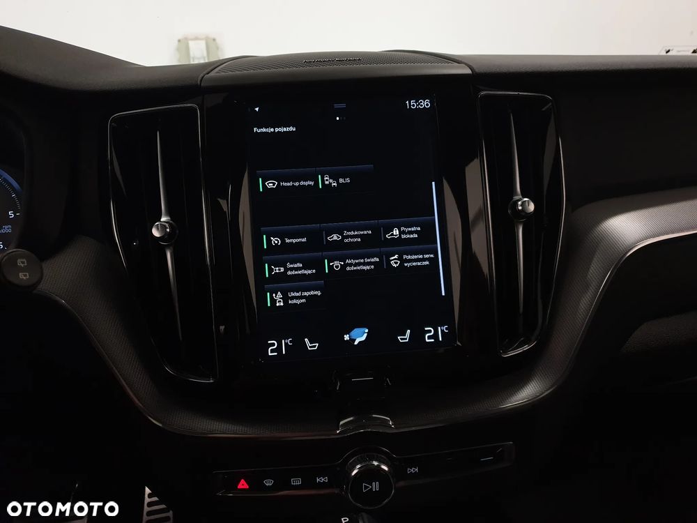 Volvo XC 60 D4 R-Design - 16