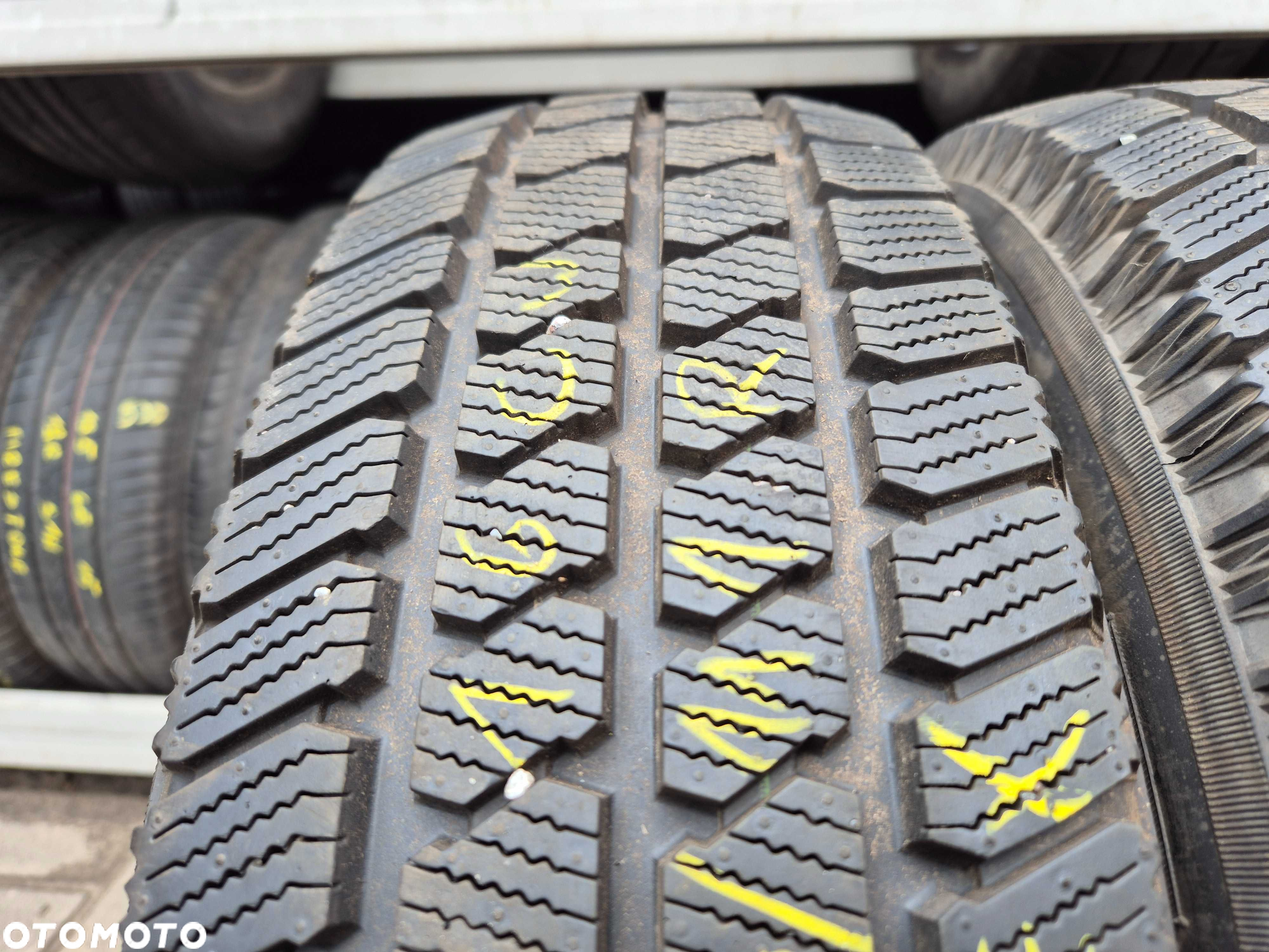 Zeetex CT8000 4S 215/75r16c 113/111R 2024r 7,8mm N2811 - 6