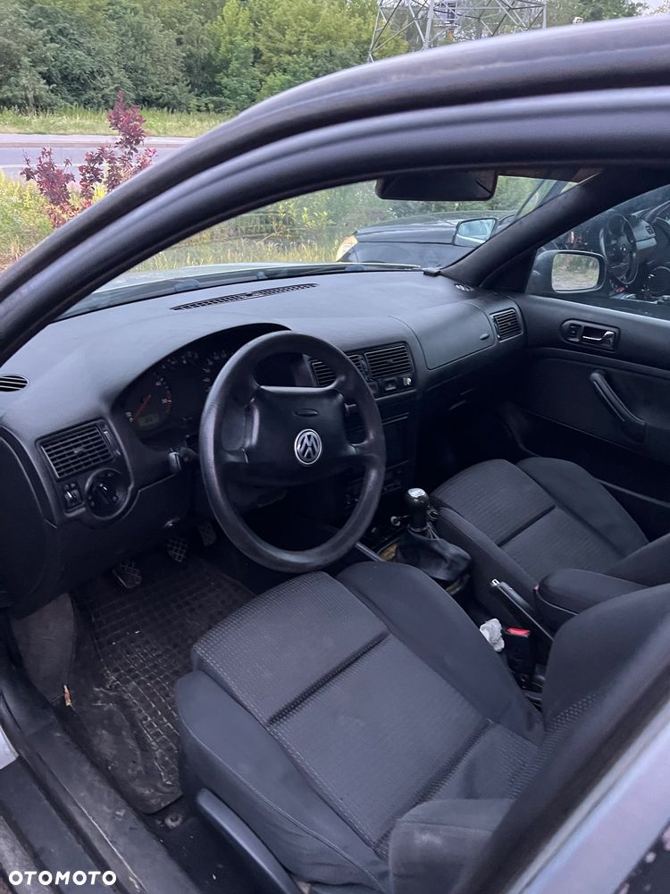 Volkswagen Golf 1.9 TDI Comfortline - 6