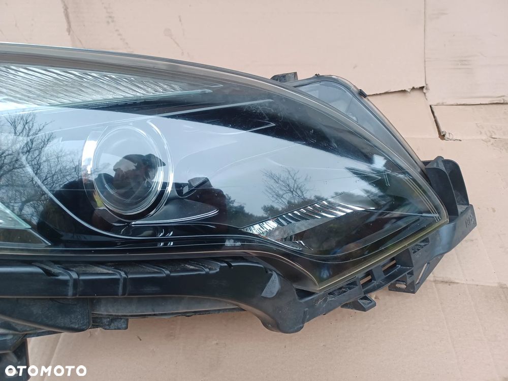 LAMPA PRZEDNIA PRAWA ZAFIRA C EUROPA - 8