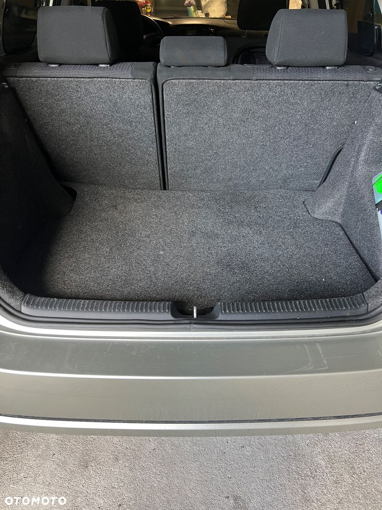 Toyota Corolla - 7