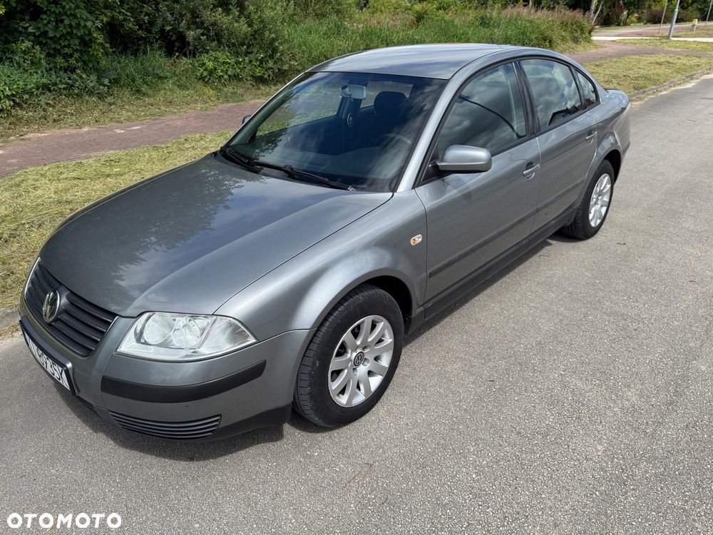 Volkswagen Passat 1.9 TDI Basis - 10
