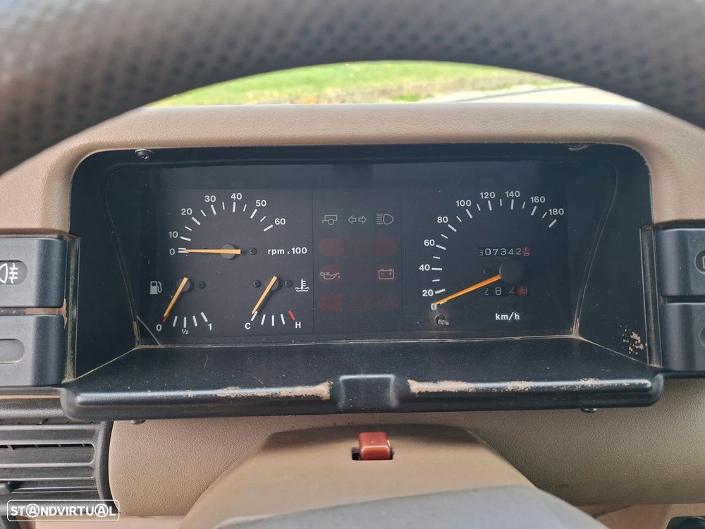 Land Rover Discovery 2.5 TDi - 8