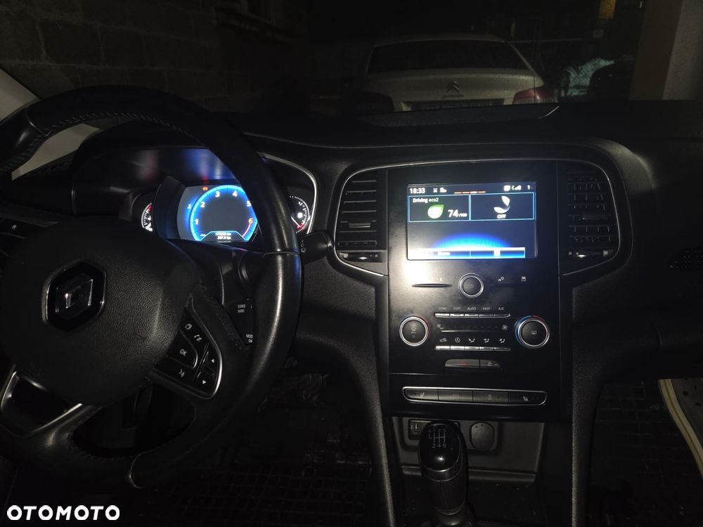 Renault Megane ENERGY TCe 130 Start & Stop LIMITED - 19