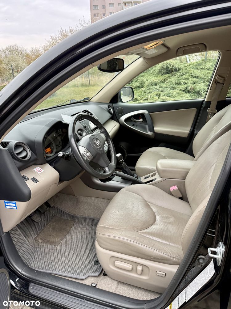 Toyota RAV4 2.2 D-CAT 4x4 Executive - 6
