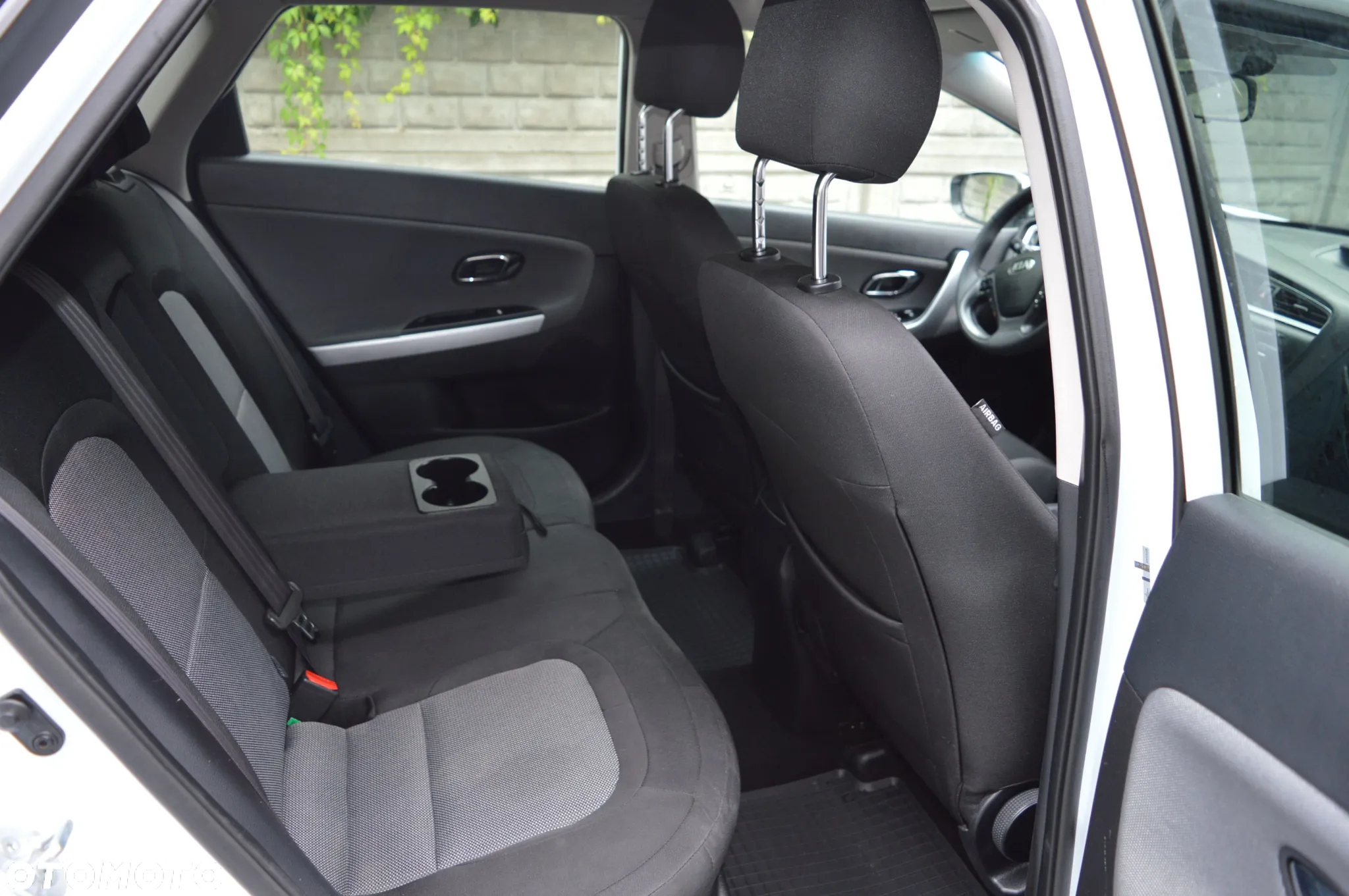 Kia Ceed Cee'd 1.6 CRDi L Business Line - 17
