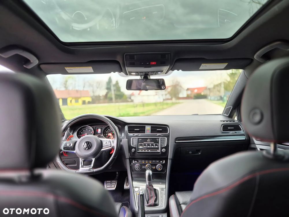 Volkswagen Golf GTI Performance BlueMotion Technology DSG - 17