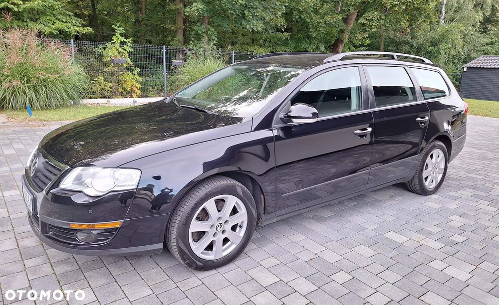 Volkswagen Passat 2.0 TDI DPF Trendline - 13