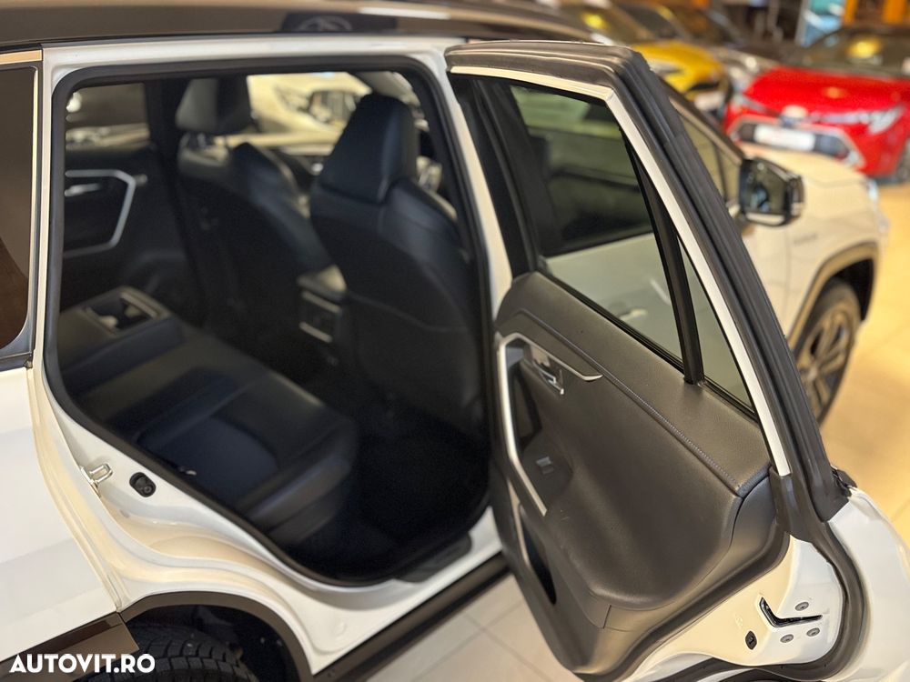 Toyota RAV4 - 9