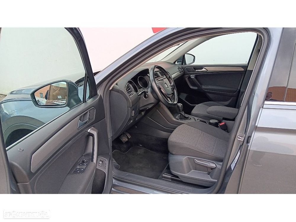 VW Tiguan Allspace 2.0 TDI Confortline DSG - 4