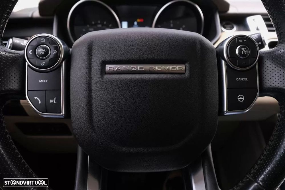 Land Rover Range Rover Sport 3.0 TDV6 HSE Dynamic - 30