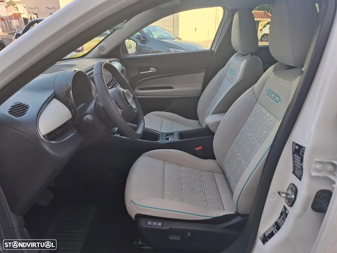 Fiat 600 HYBRID 125 Anos Edition - 23