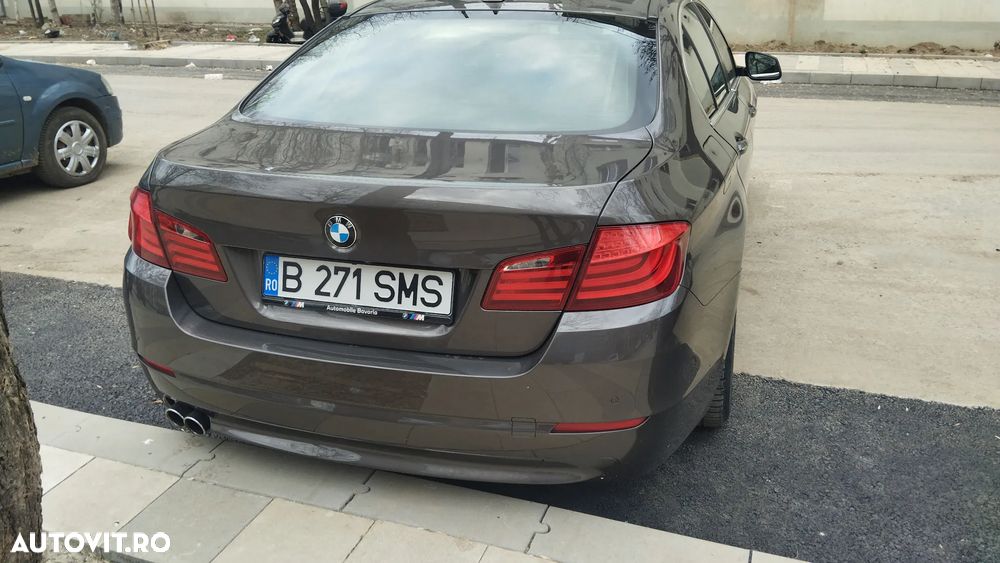 BMW Seria 5 525d xDrive - 5