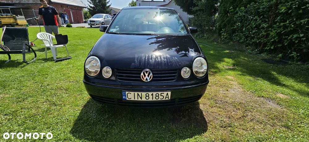 Volkswagen Polo 1.4 16V Comfortline - 2