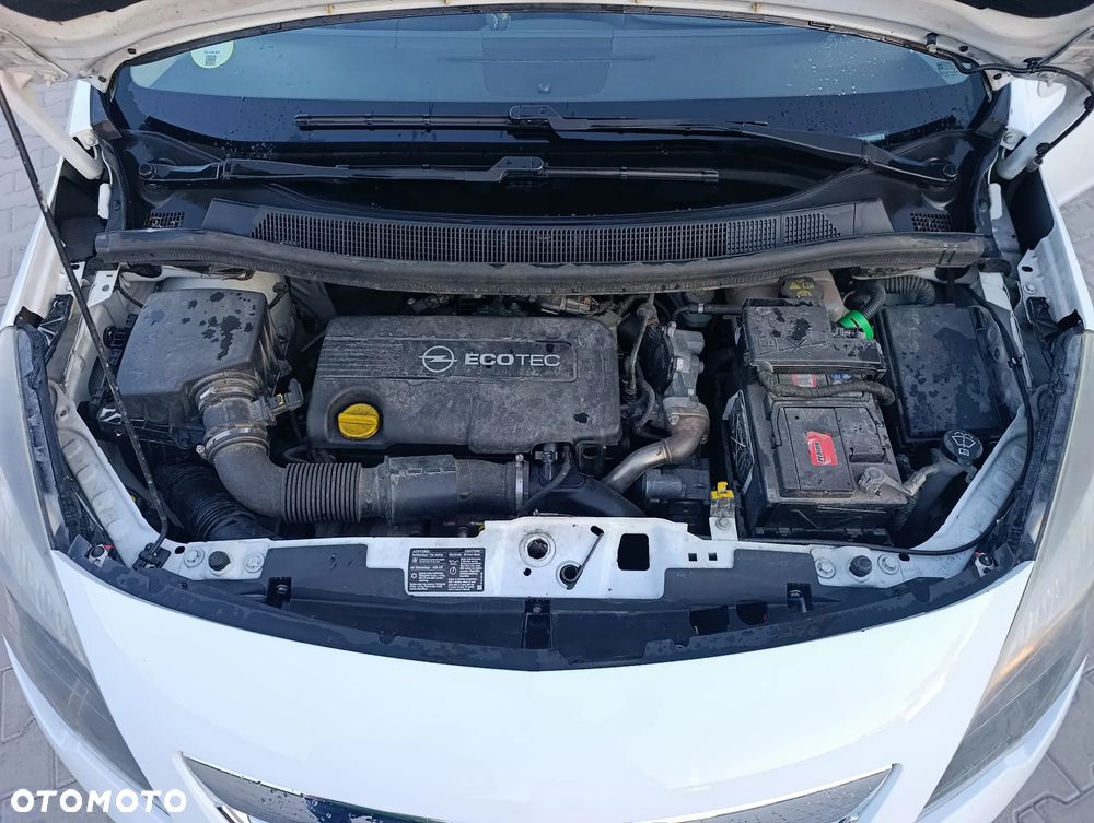 Opel Meriva - 8