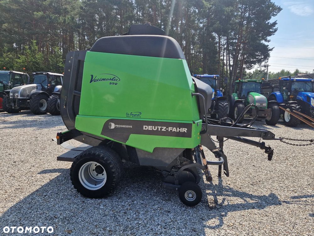 John Deere 570 - 7