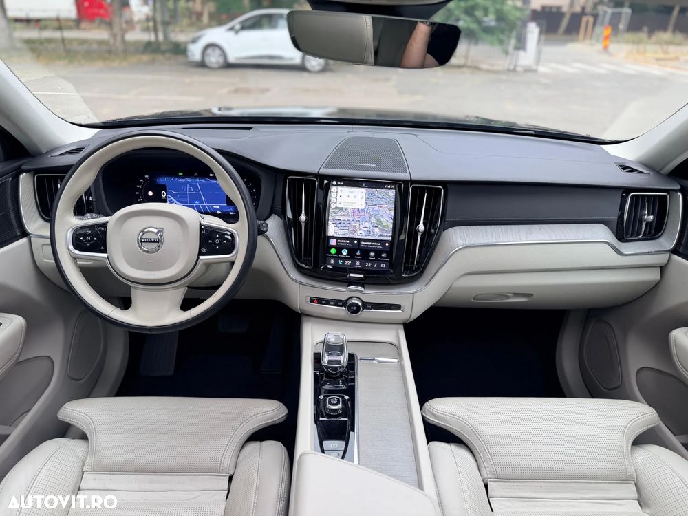 Volvo XC 60 B4 D AWD Ultimate Bright - 11