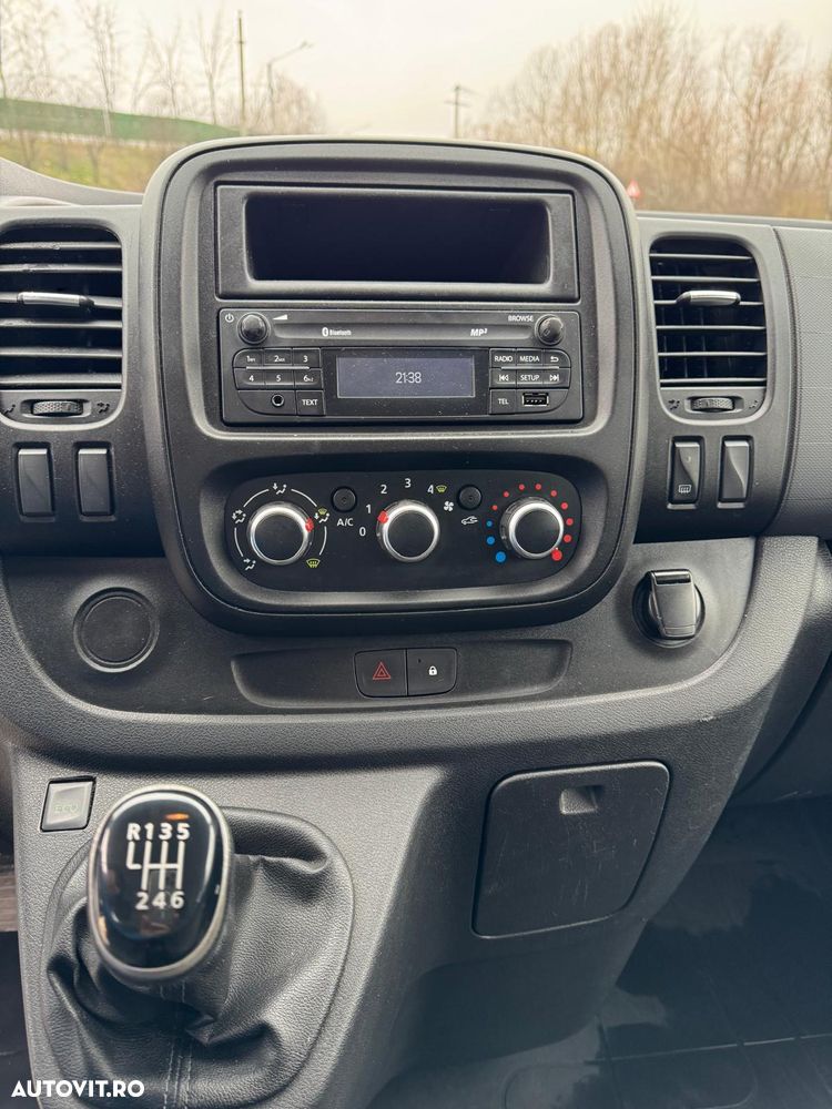 Renault Trafic 2.0 Blue dCi 120 Combi L1H1 8+1 locuri Authentique - 9
