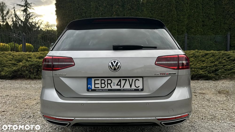 Volkswagen Passat 2.0 TDI Bi-Turbo BMT 4Mot Highline DSG - 25
