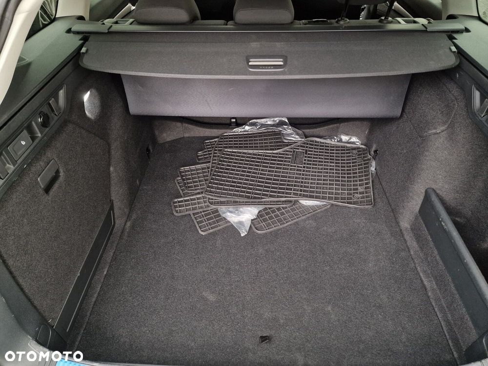 Skoda Superb 1.5 TSI mHEV Selection DSG - 14