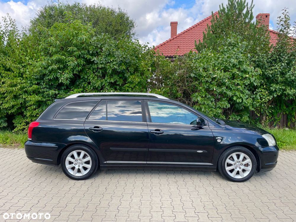 Toyota Avensis 2.2 D-CAT Executive - 2