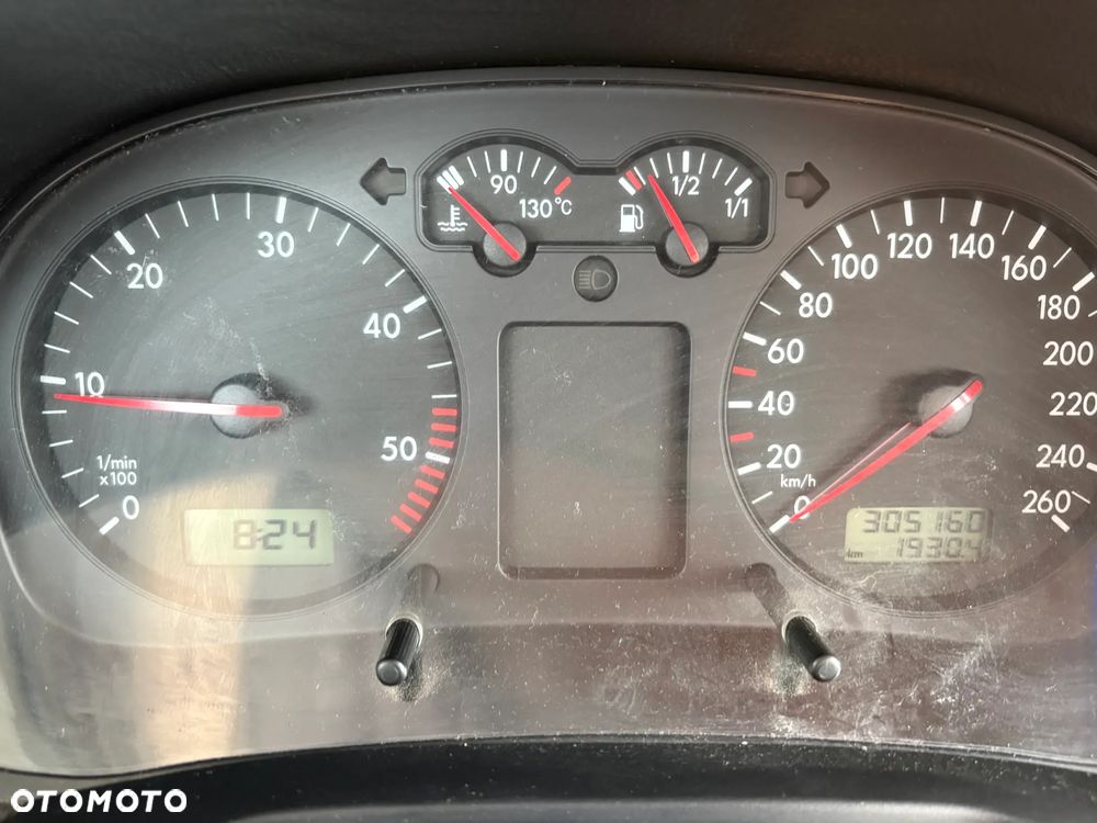 Volkswagen Golf 1.9 TDI Basis - 8