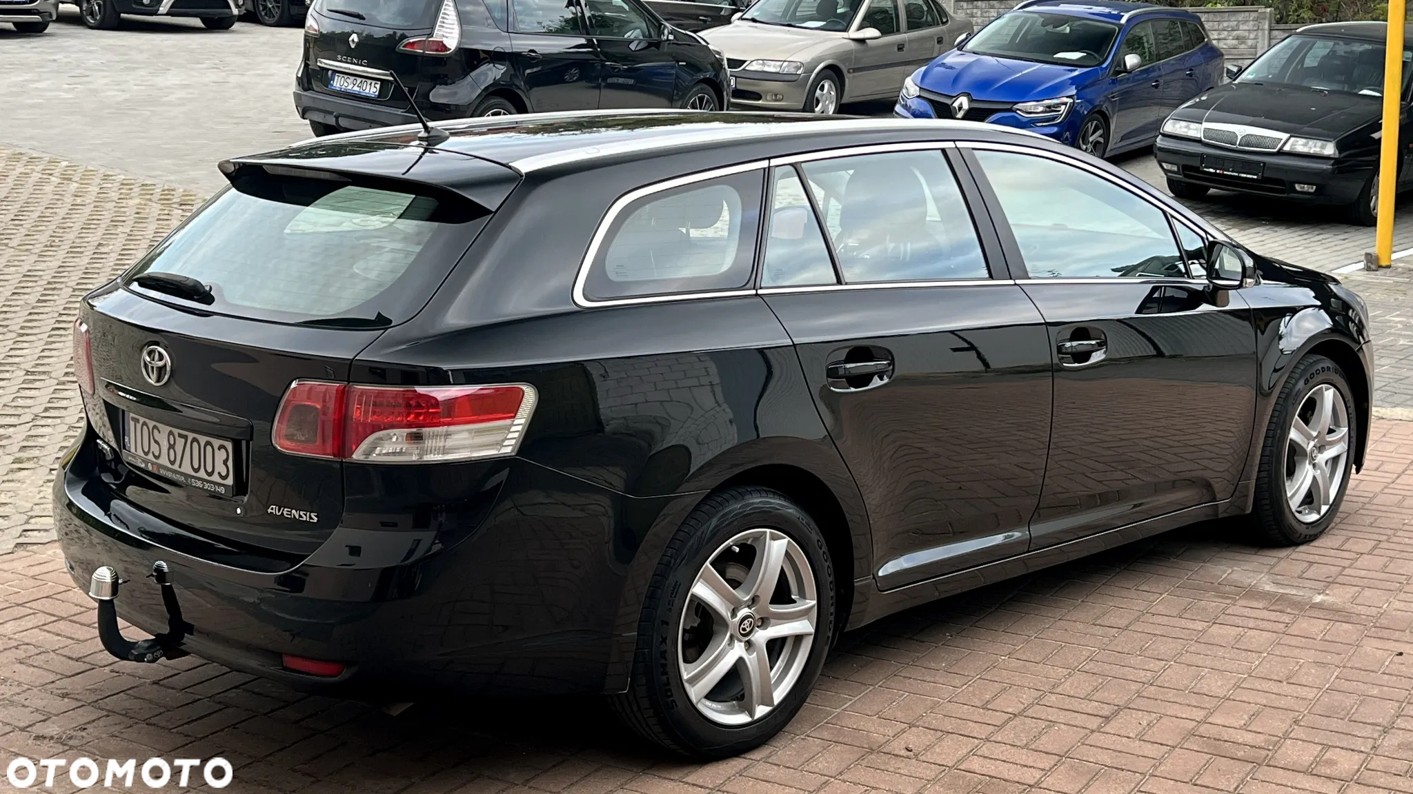 Toyota Avensis Combi 2.0 D-4D - 18