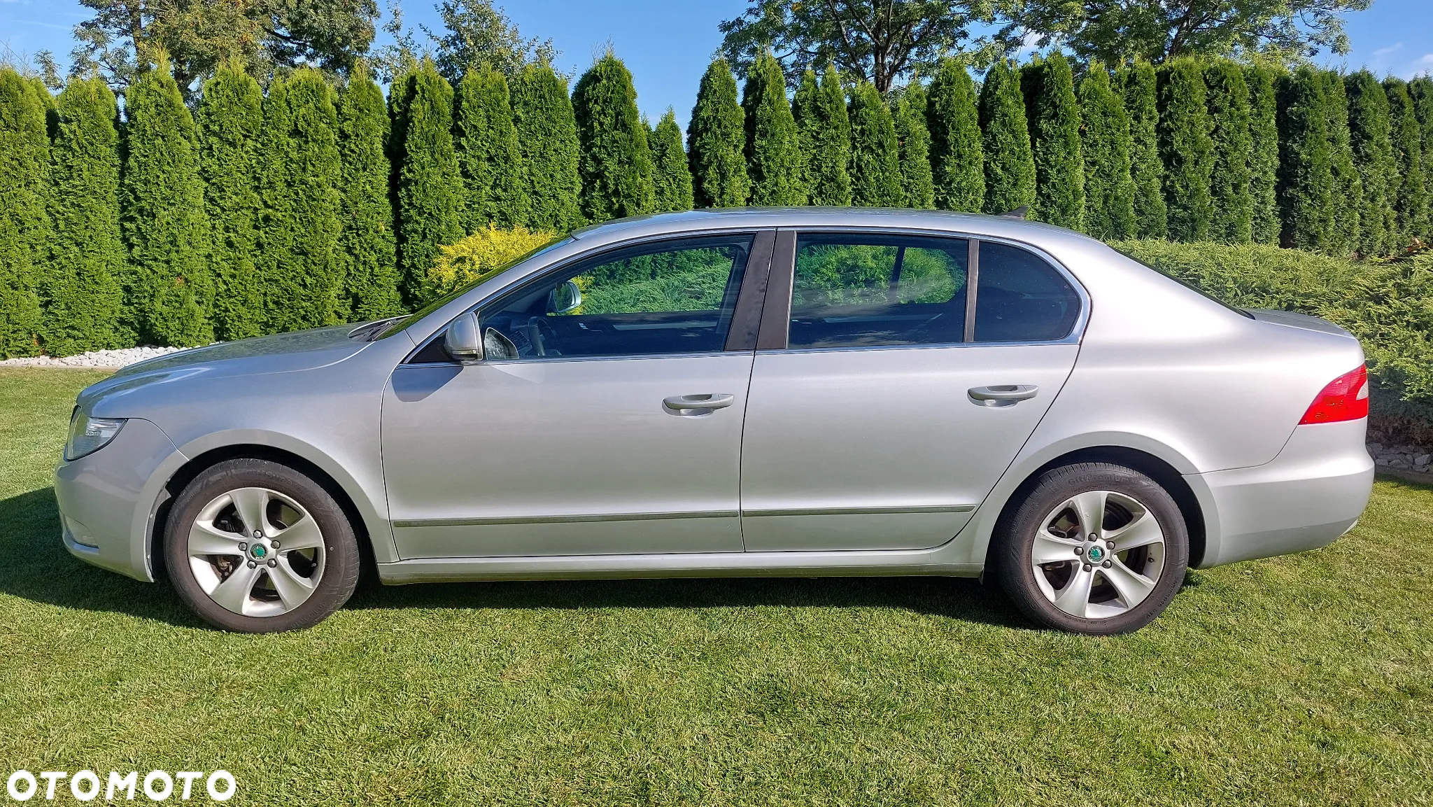 Skoda Superb 2.0 TDI Elegance DSG - 2