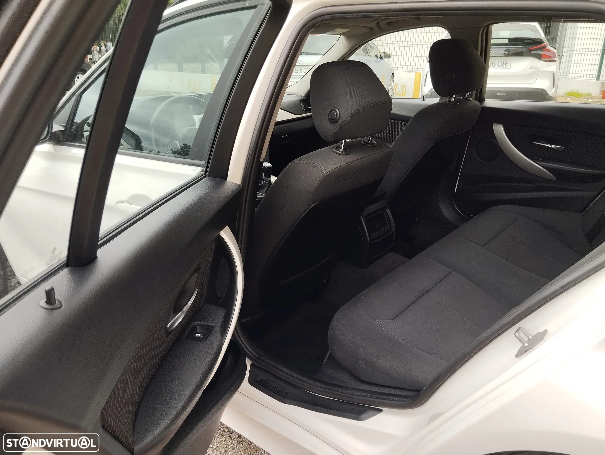 BMW 318 d Touring Line Sport - 15