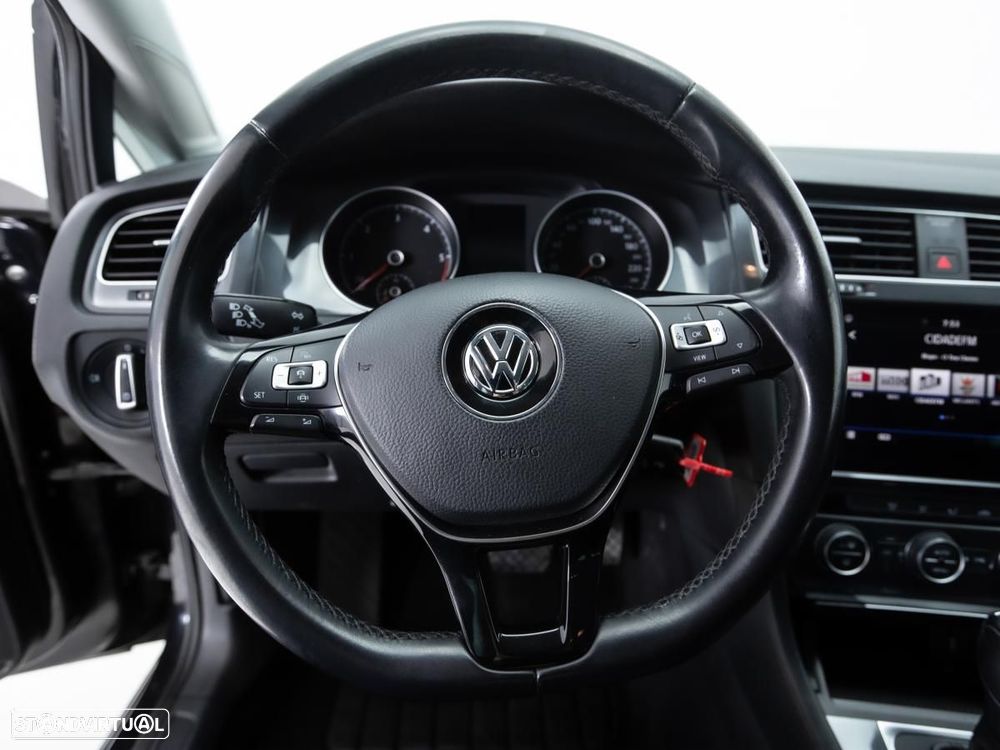 VW Golf Variant 2.0 TDi R-Line DSG - 16