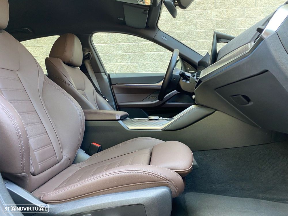 BMW i4 eDrive40 Pack Desportivo M - 16