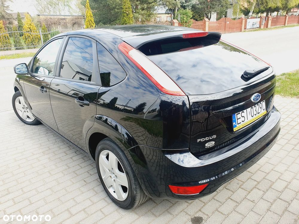 Ford Focus 1.8 Style - 16