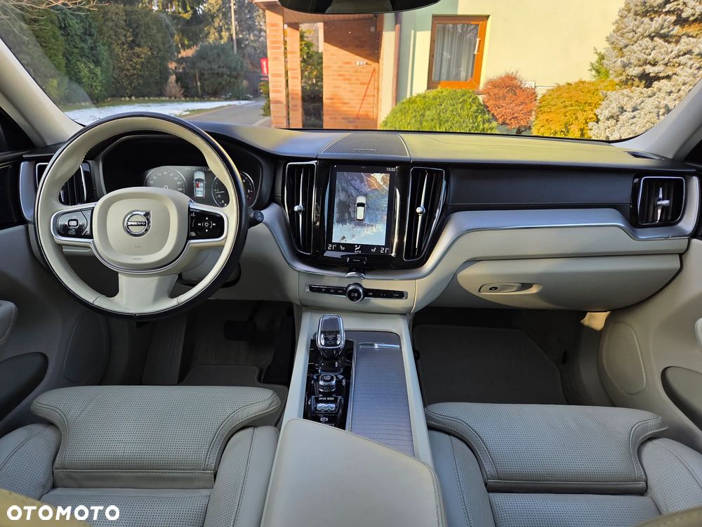 Volvo XC 60 D5 AWD Geartronic Inscription - 29
