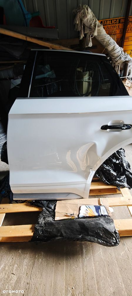 AUDI Q5 II 80A DRZWI TYLNE LEWE ORYG OEM USZKODZONE - 3