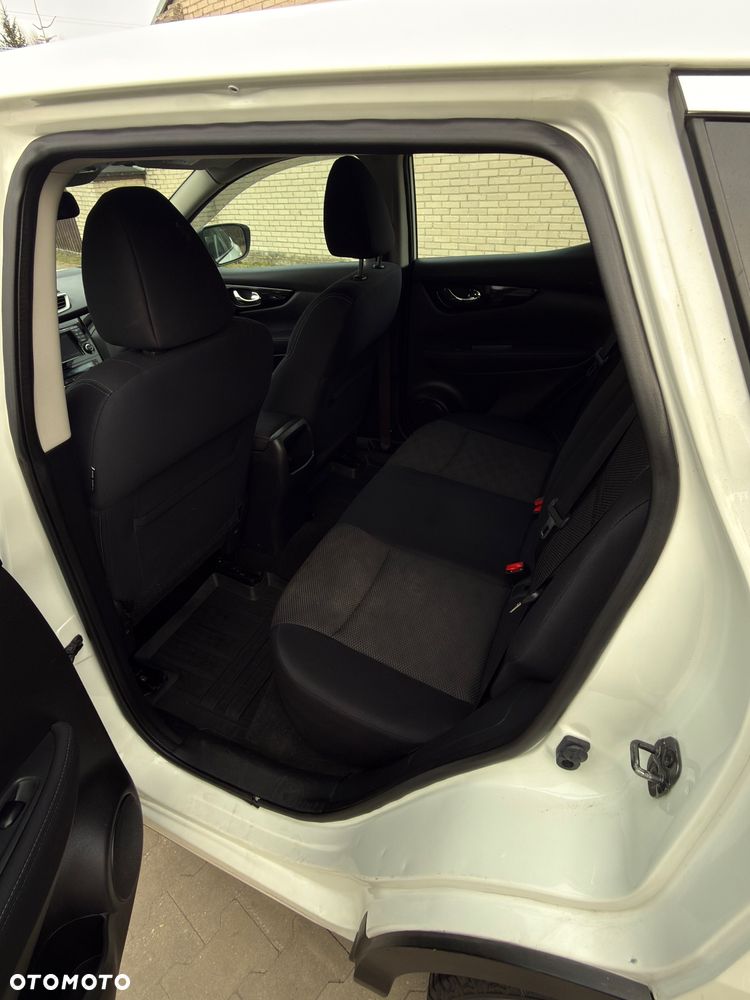 Nissan Qashqai - 10