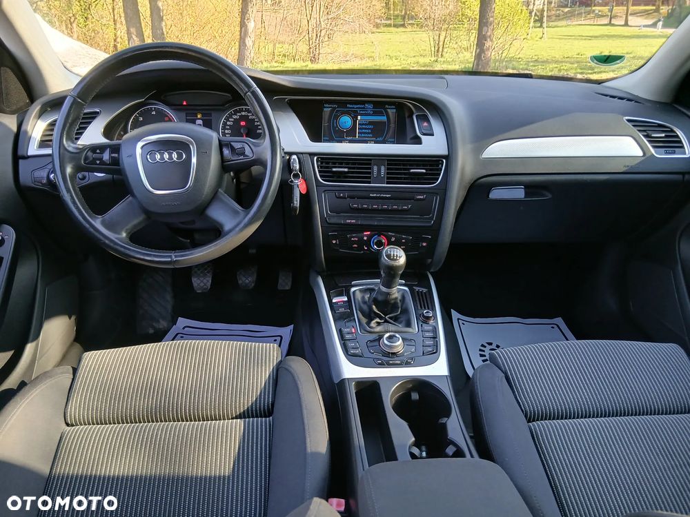 Audi A4 Avant 2.0 TDI DPF Attraction - 30