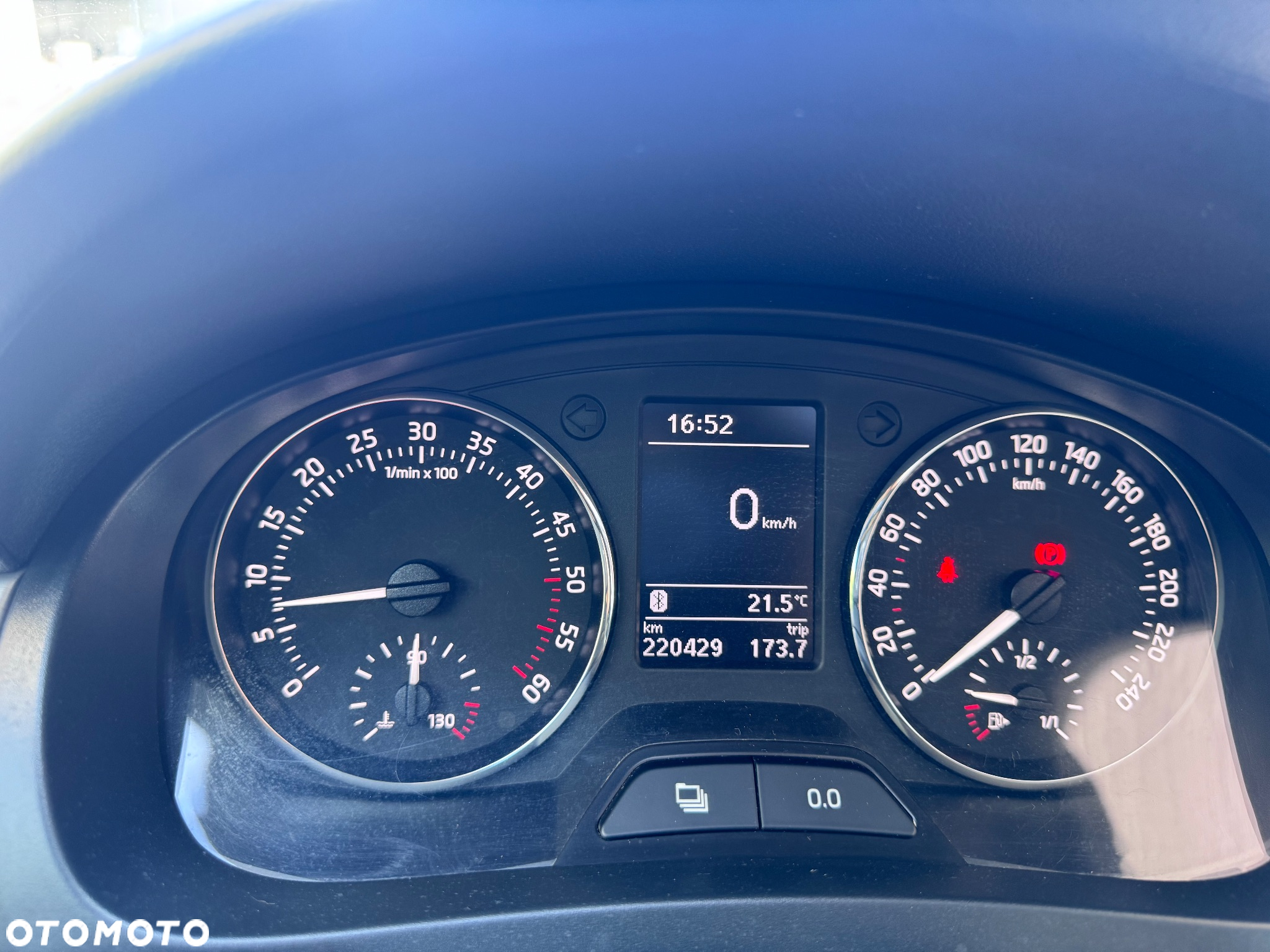 Skoda RAPID 1.6 TDI DPF Edition - 5