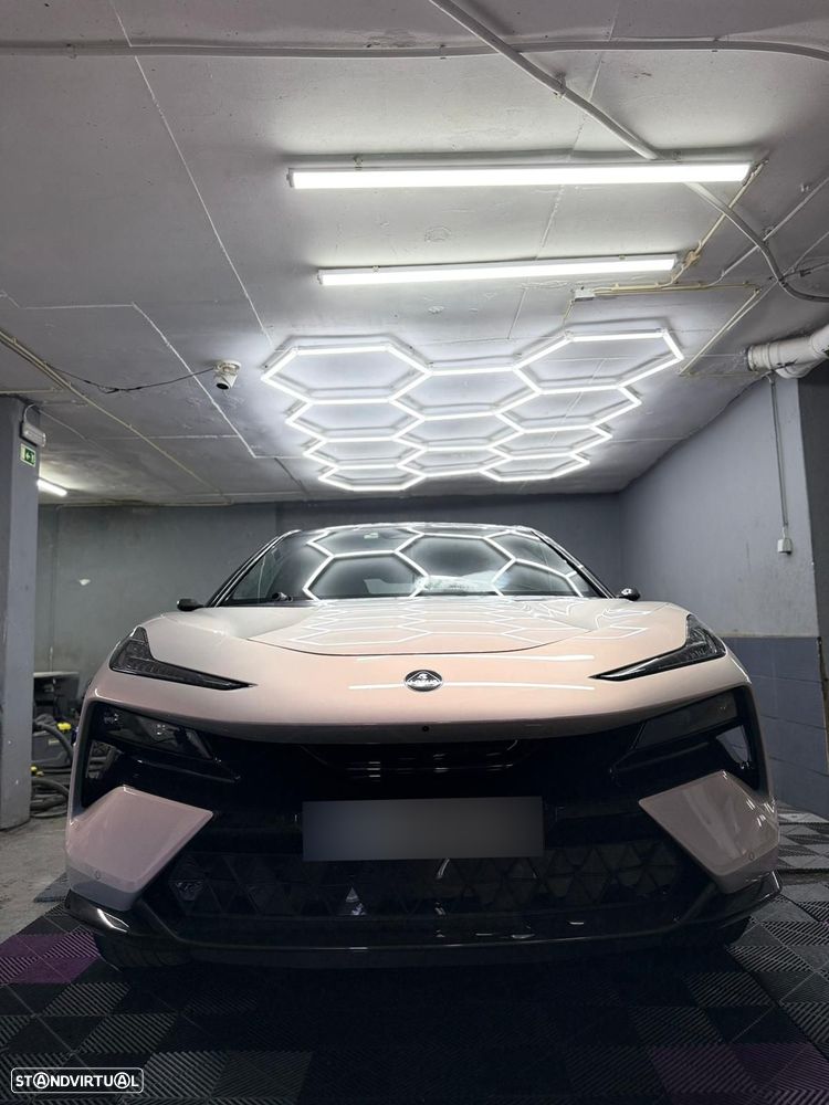 Lotus Eletre - 2