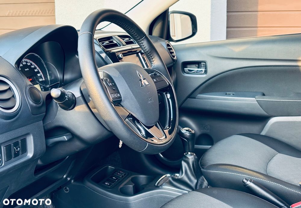 Mitsubishi Space Star - 12