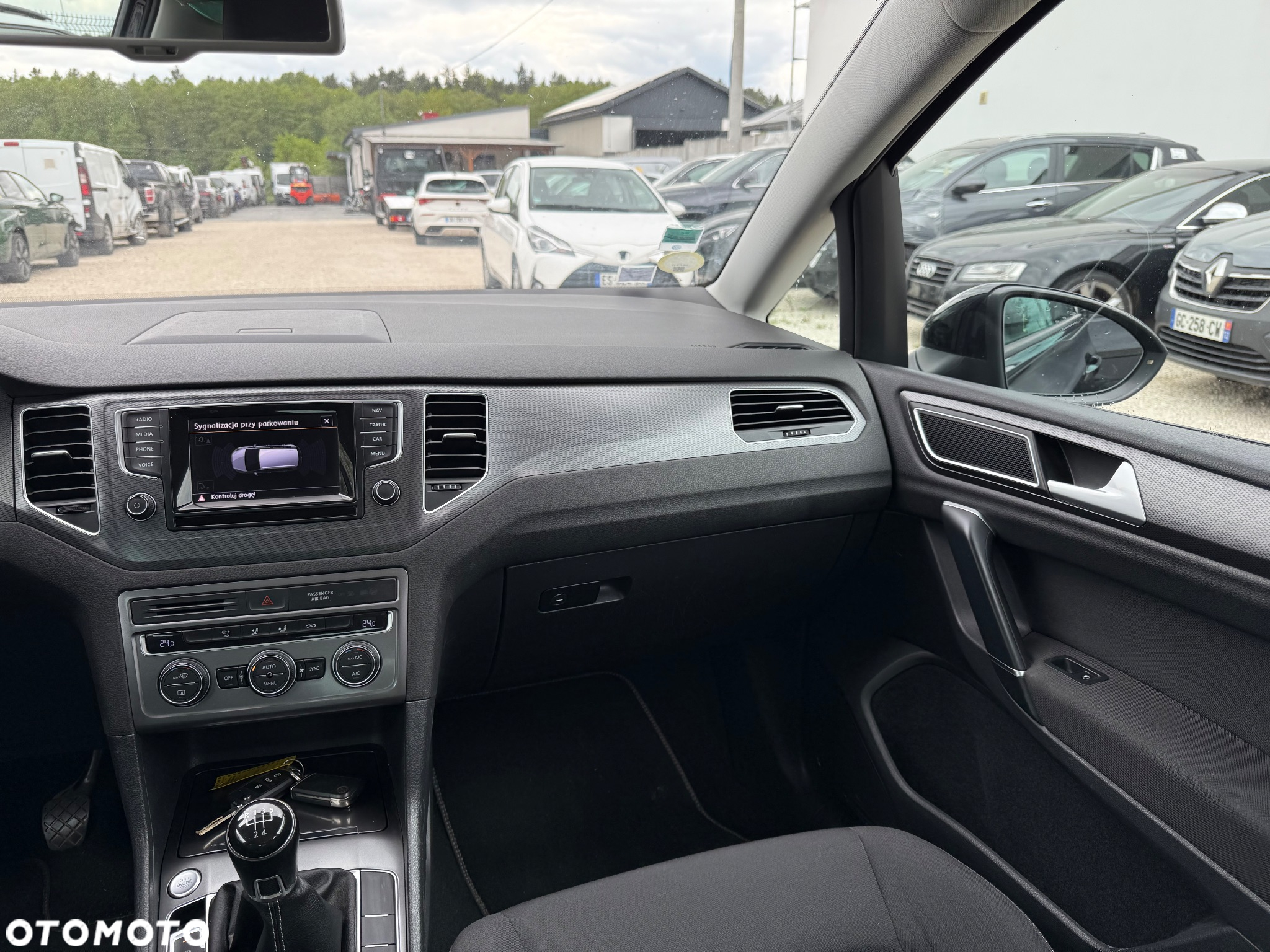 Volkswagen Golf Sportsvan 1.6 TDI BlueMotion Technology Lounge - 12