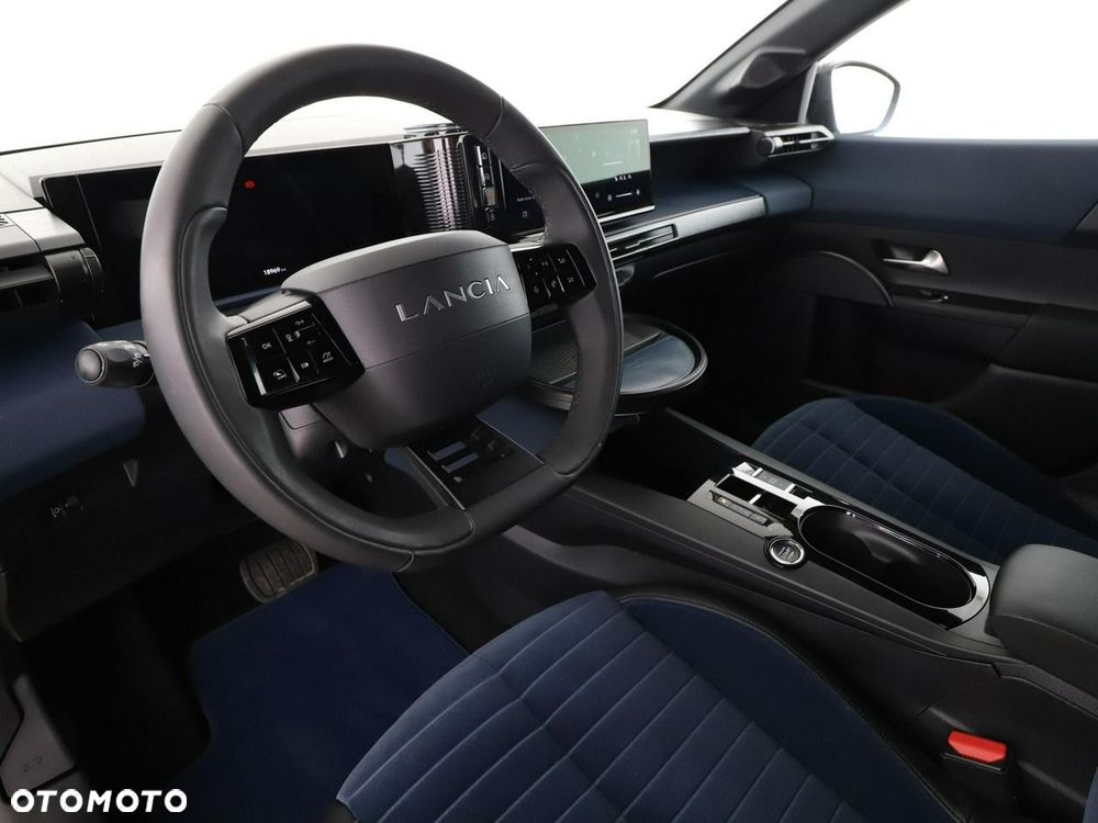 Lancia Inny - 16