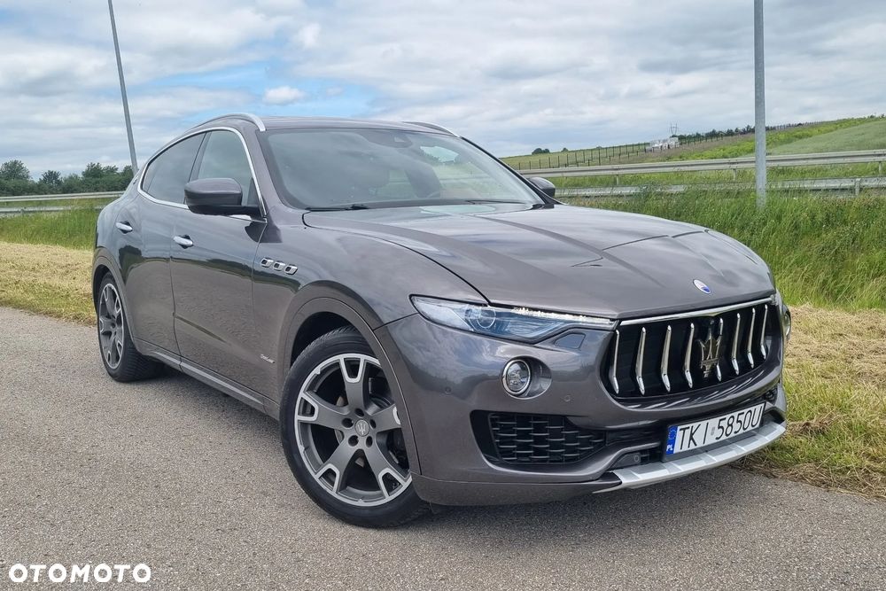 Maserati Levante Q4 GranLusso - 3