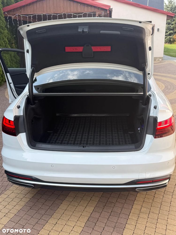 Audi A4 Limousine 35 TFSI S tronic - 4